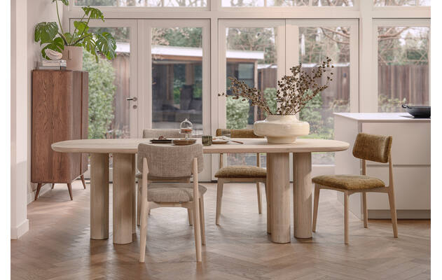 Goossens eetkamerstoel kris groen stof - 8260231-goossens-slim-eettafel-eiken-wit-01