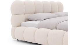 Goossens gestoffeerd bedframe cloud beige stof - 8243570-goossens-cloud-bedframe-stof-01