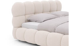 Goossens gestoffeerd bedframe cloud beige stof - 8243570-goossens-cloud-bedframe-stof-01