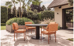 Goossens tuintafel cannes zwart leefbeton - 8260635-goossens-cannes-tuintafels-leefbeton-01